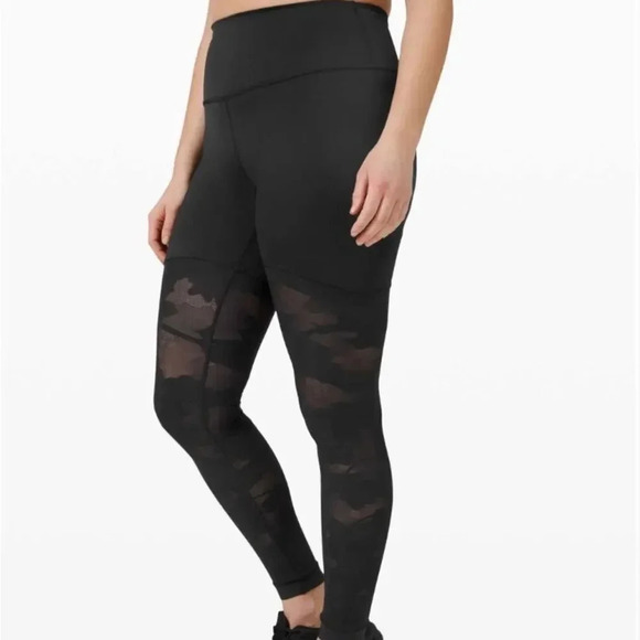 Lululemon sz 4 Sheer Will High-Rise Tight 28" *Camo
Black great pre owned cond - Picture 13 of 16